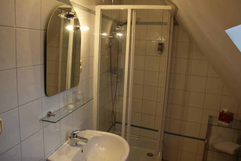Pension Jahrbacher Leoben  Szoba fotó